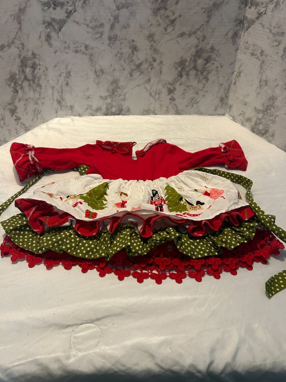 Counting Daisies Baby Girls 3-6M Nutcracker Christmas Ruffle Dress Red Green - Picture 5 of 7